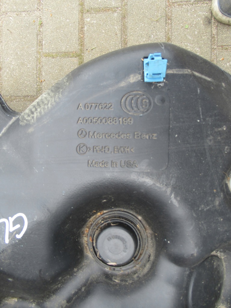 Mercedes gle 4.3 amg бак відсутній насоса Недорого