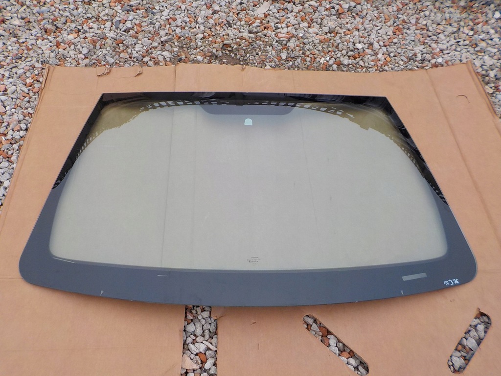 фото №1, Стекло перед jeep grand cherokee wk2 iv 2010-