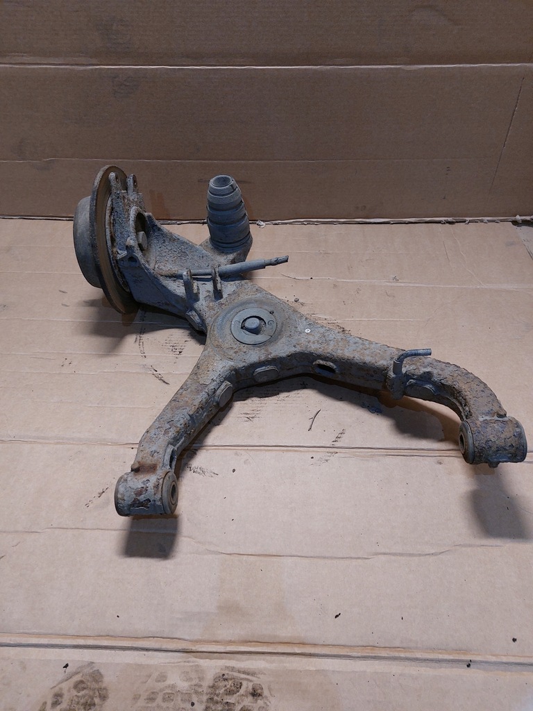 фото №10, Рычаг поворотный кулак правый задняя mercedes vito w638 2.3d