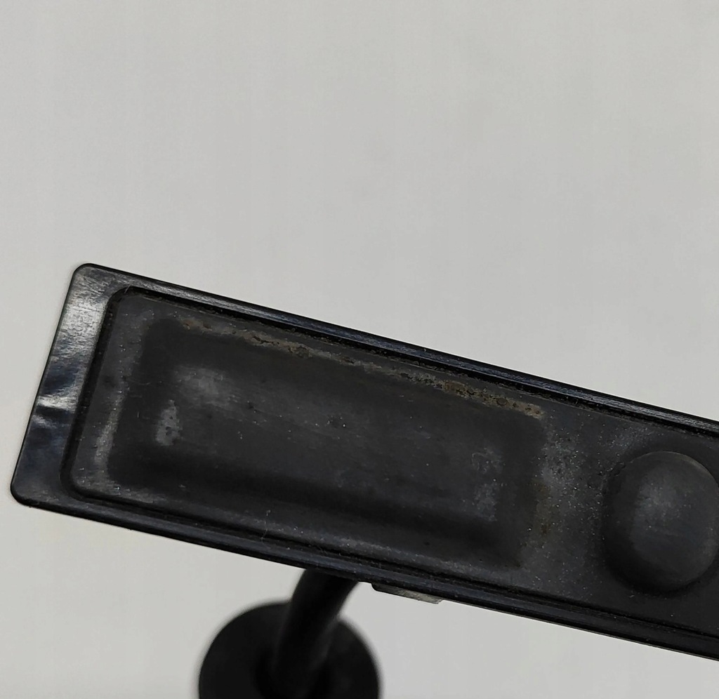 фото №7, Nissan juke ii f16 2021 кнопка відкривання кришки багажника