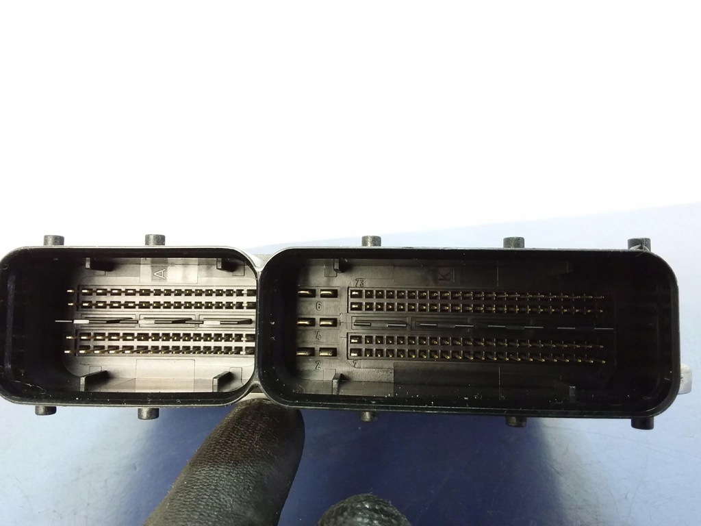 фото №4, Audi a6 c6 2.0 tdi блок управления двигателя 0281011850