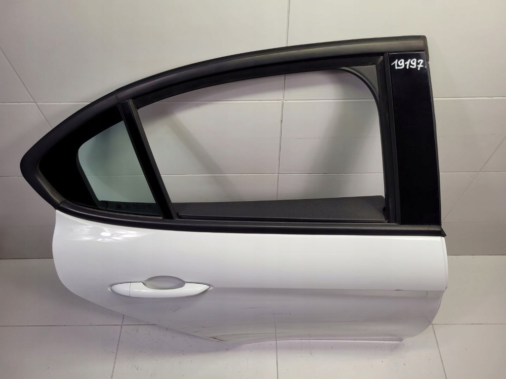 фото №11, Дверь задняя правая сторона alfa romeo giulia 952 2017