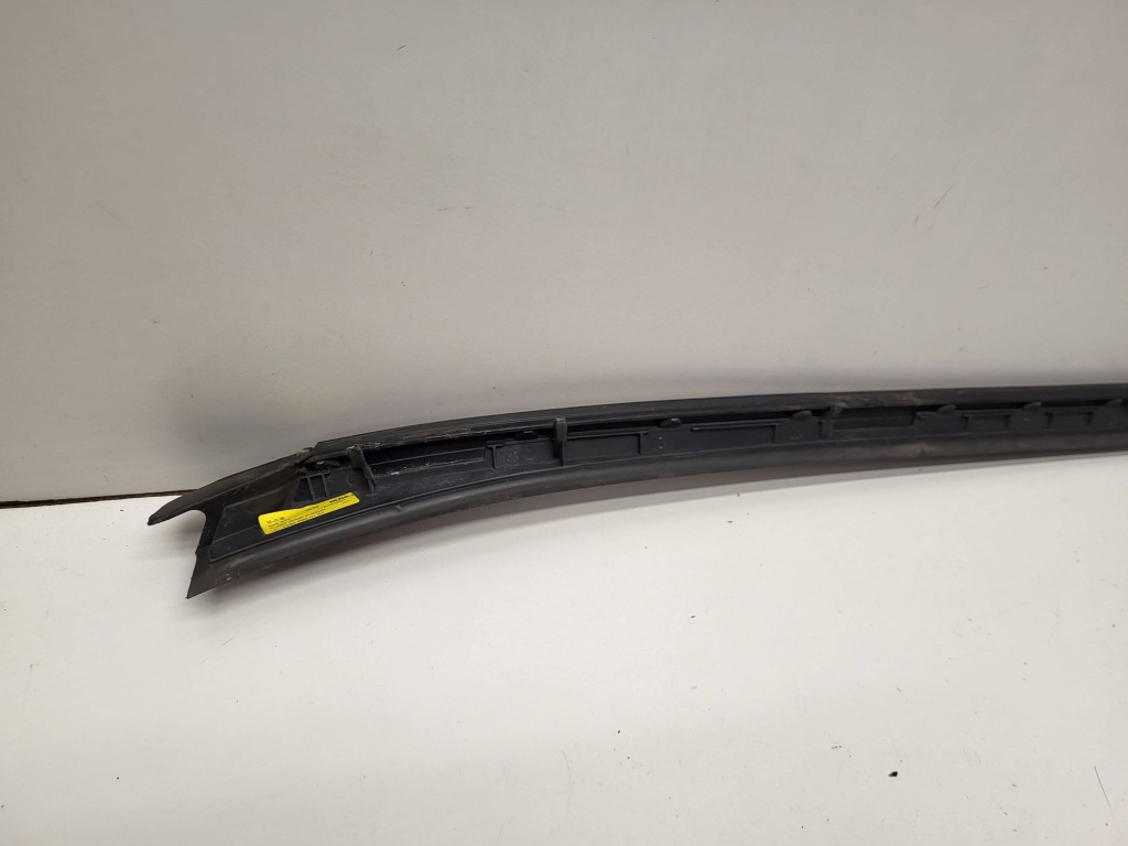 Молдинг скло лобове ліва mercedes-benz gle w166 w292 a2926900162 Недорого