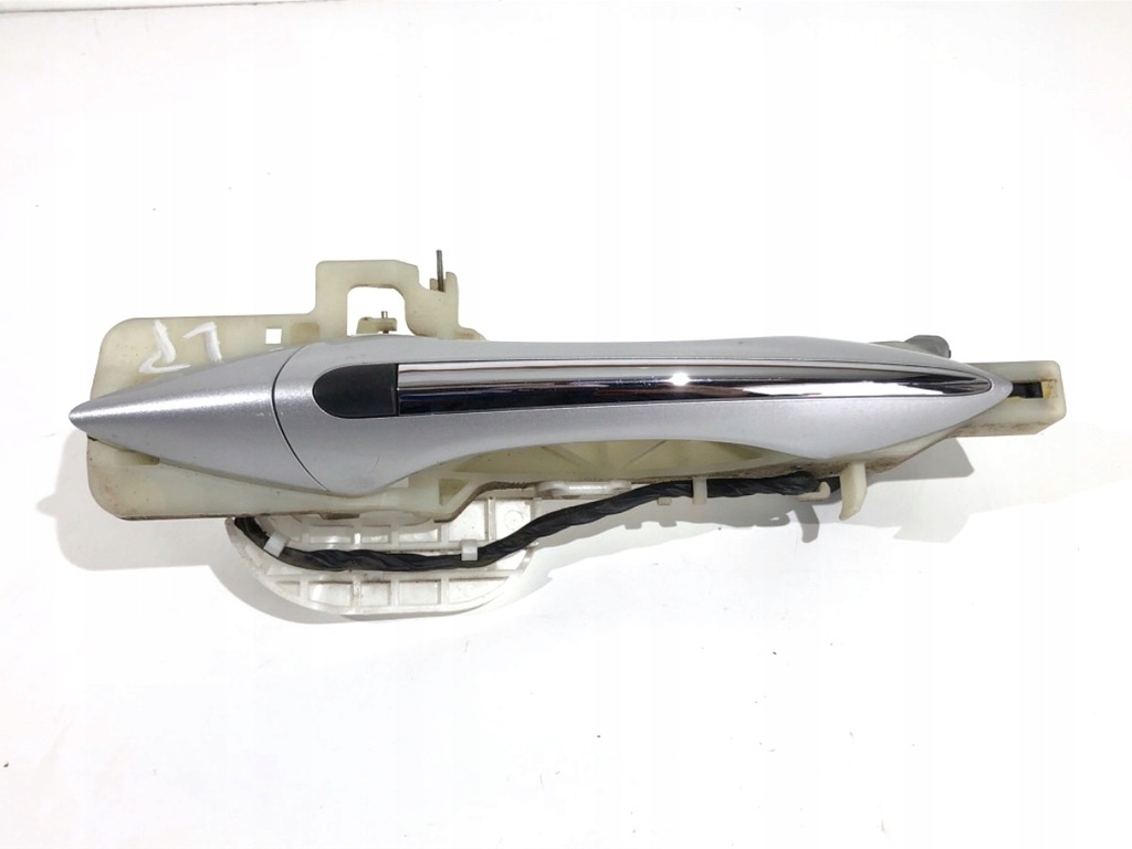 фото №1, Ручка наружная левый перед hyundai i40 kombi кронштейн