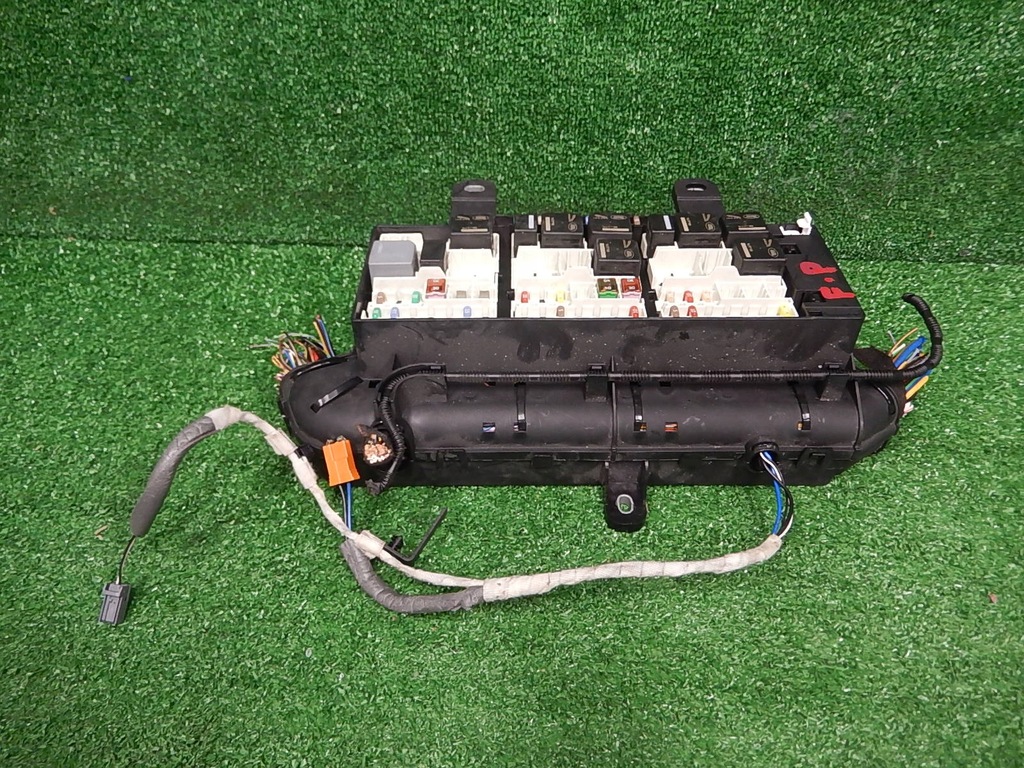 фото №1, Коробка предохранителей jaguar f-pace 2.0 d