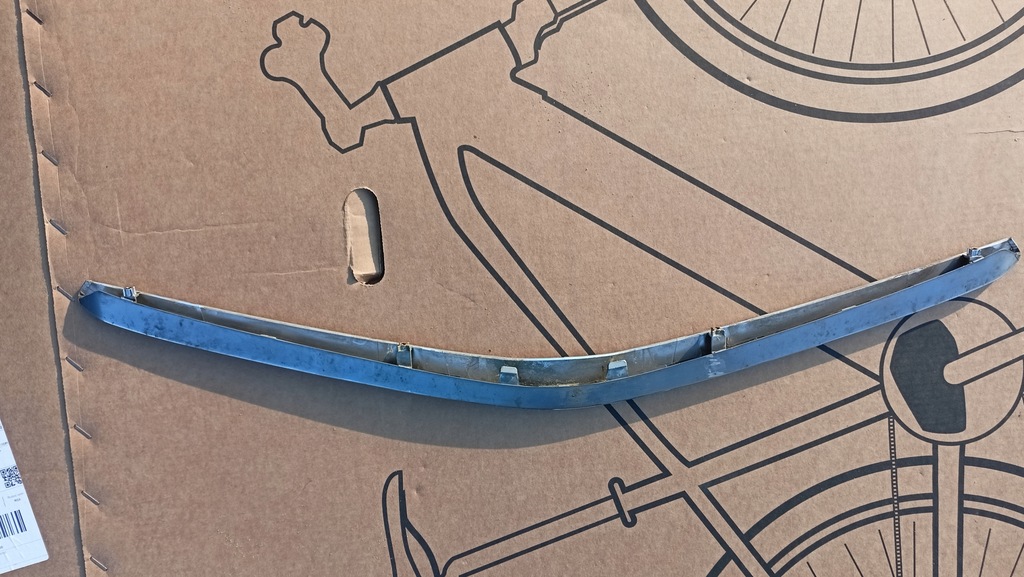 фото №1, Toyota prius решётка радиатора решётка радиатора хром