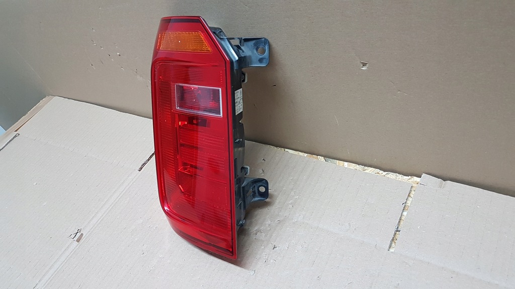 фото №7, Лампа задняя левая vw caddy 2k1 15-