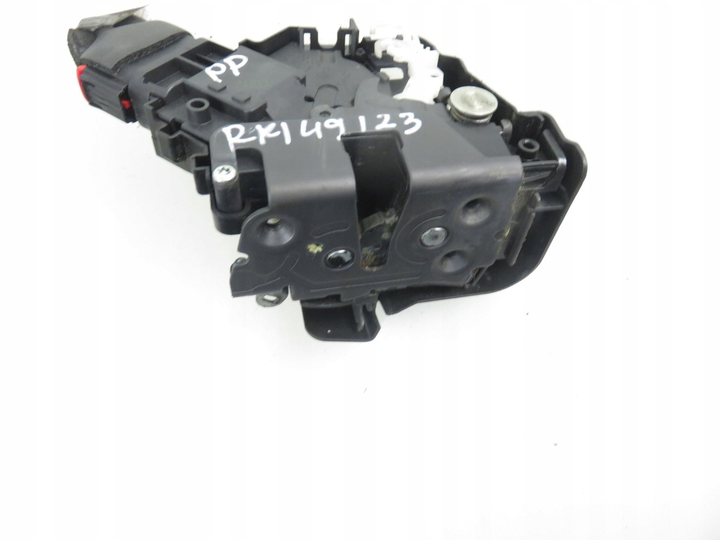 фото №1, Замок правий передній volvo v50 30799302