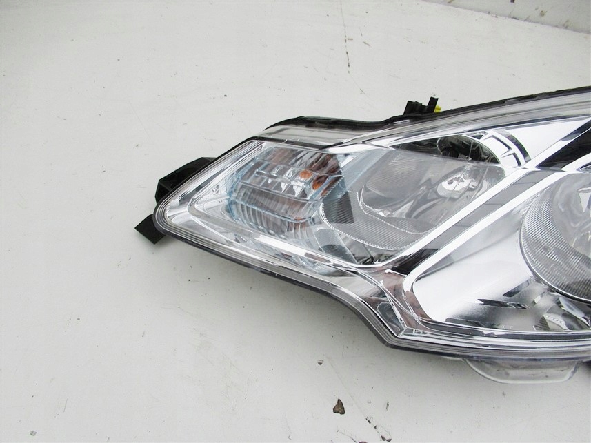 фото №2, Лампа передняя левая citroen ds3 2018 rok