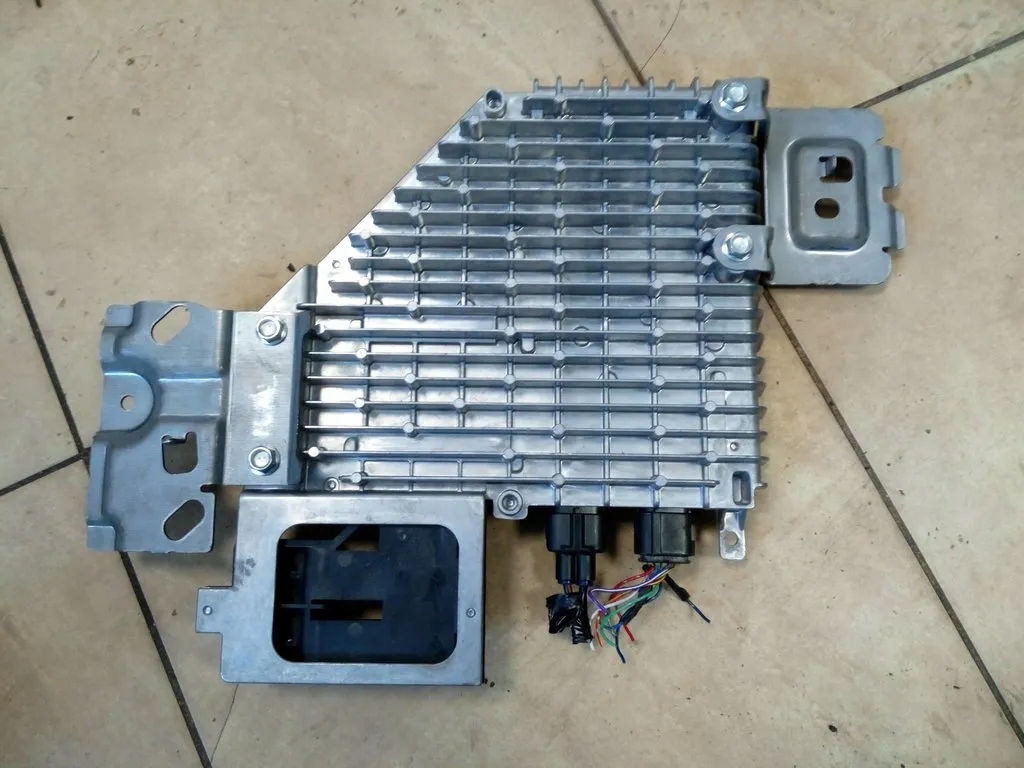 фото №2, Модуль блок управления напряжения ecu mazda 6 iii gj oryg.