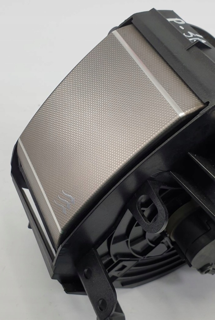 фото №8, Решітка обдув права середня jaguar xf x250