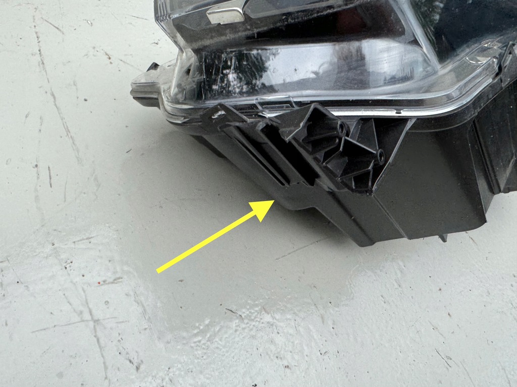 фото №12, Toyota proace city 18r- лампа правая передняя правый перед 9835780580