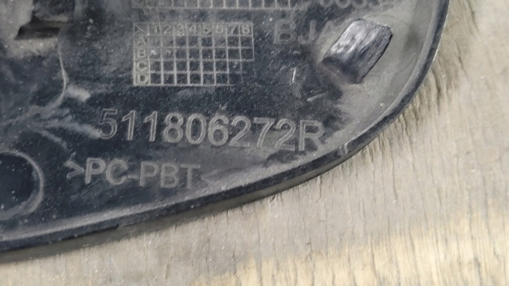 фото №5, Заглушка фаркоп бампера перед renault clio v czarna