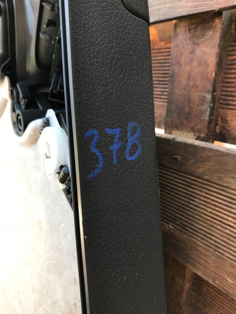 фото №6, Обшивка дверь правый задняя vw tiguan 5n0867212