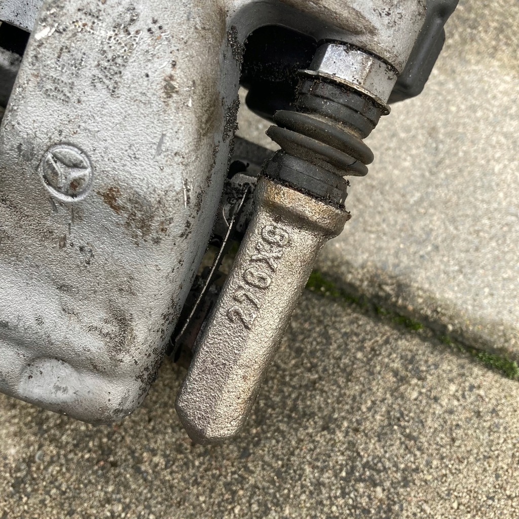 фото №6, Mercedes x156 / w246 суппорт тормозной правый задняя trw 276x9