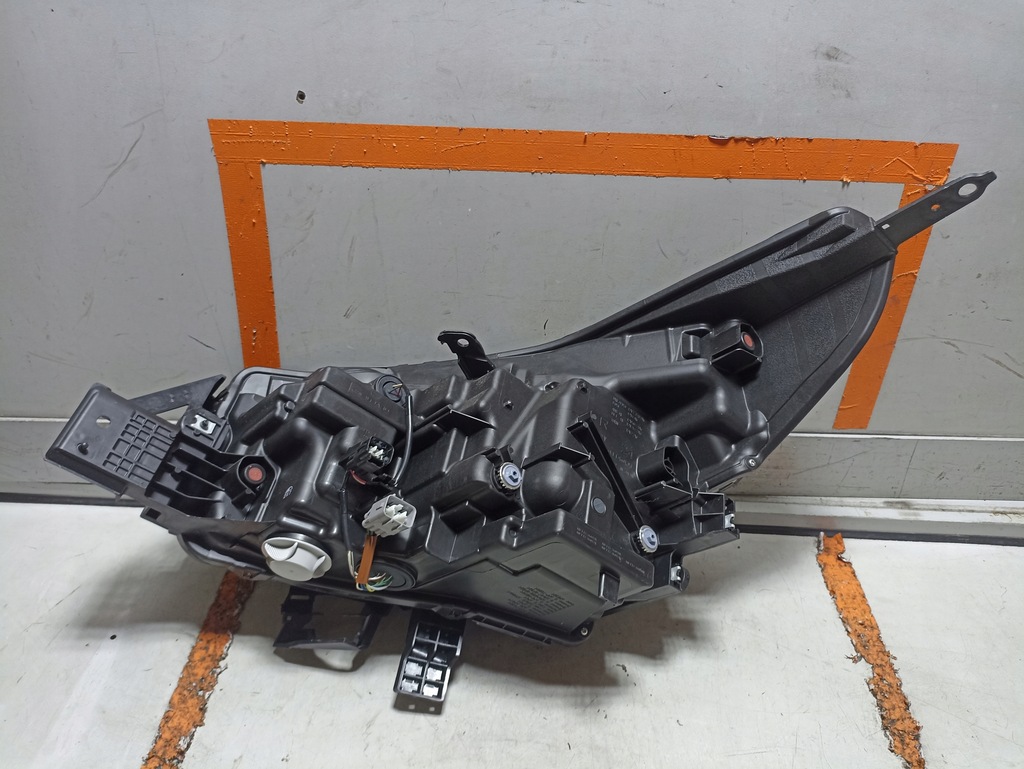 фото №3, Subaru forester v lift лампа перед full led правая