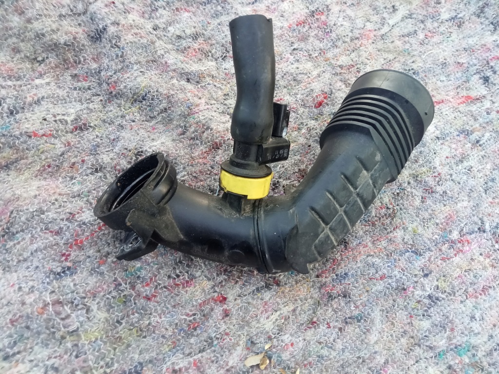 фото №1, Wąż труба воздухозаборник воздуха peugeot 208 i 1.6 blue hdi 1100843s01