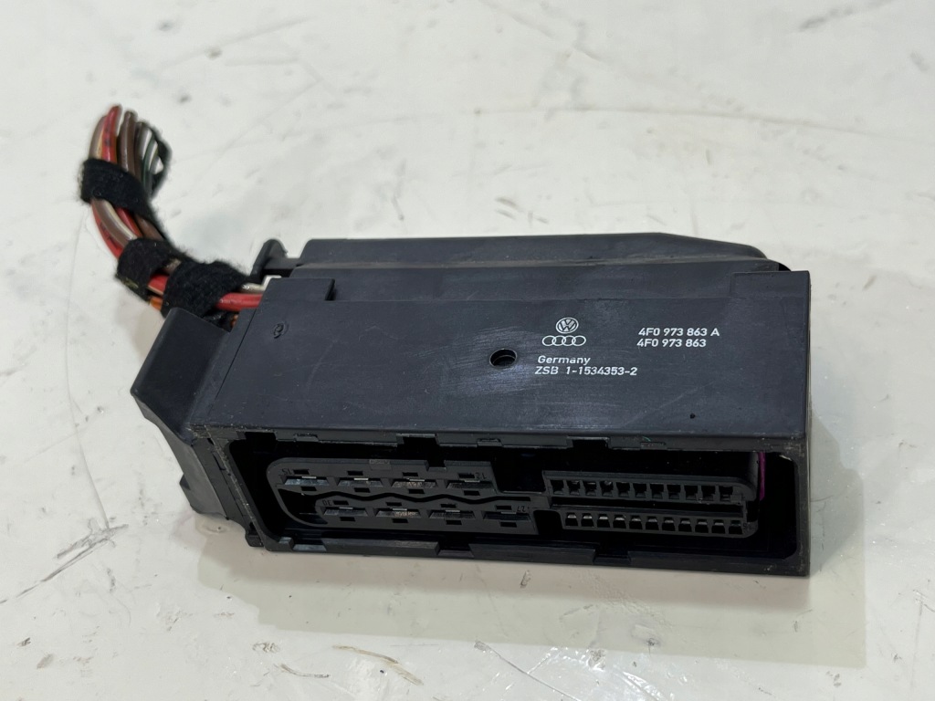 фото №1, Колодка електрична audi a8 d4 4f0973863a