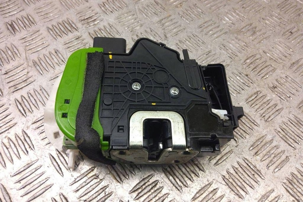 фото №8, Замок лівих передніх двері hyundai i40 cw vf a045035 1.68l дизель 100kw