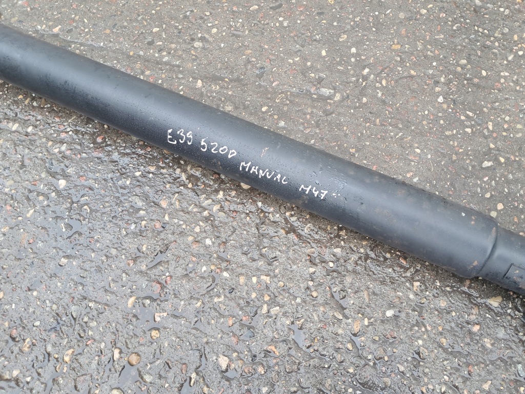 Wał приводной комплектный  bmw e39 520d 136 km m47 механическая коробка передач с Разборки