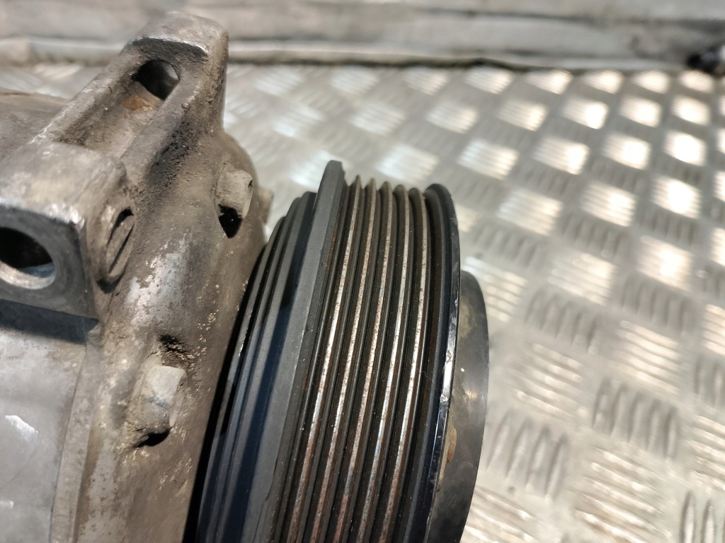 Компрессор компрессор кондиционера opel vectra c 1.9 cdti gm 13140505 с Разборки