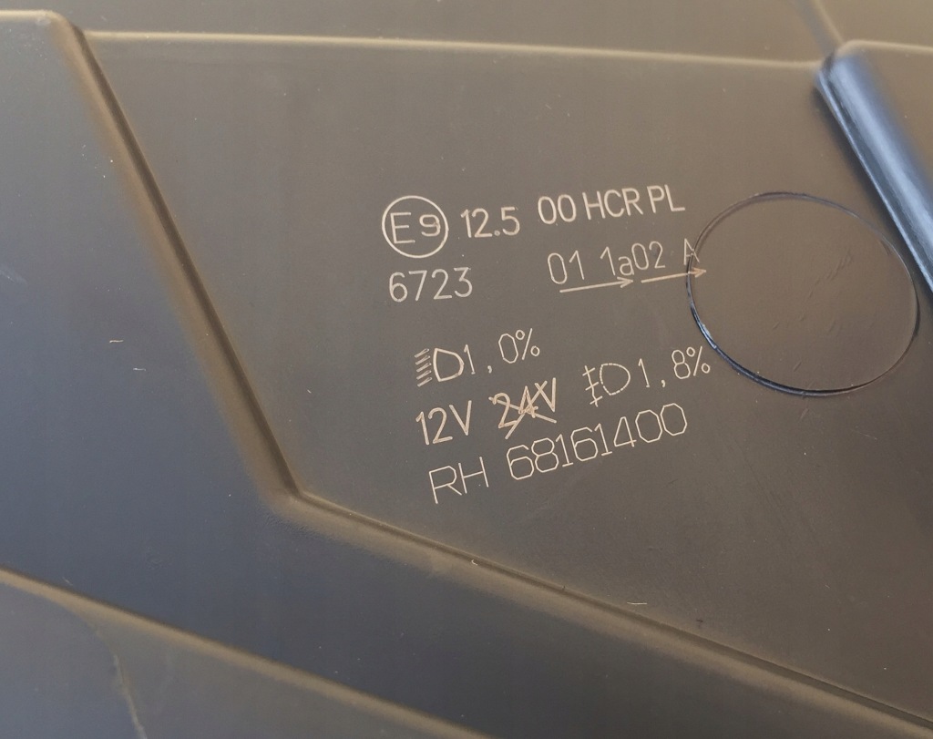 Купити Chrysler 200 lancia flavia 11 12 13 лампа права europa оригінал nowa nr 73