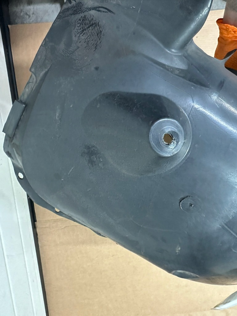 Купить Подкрылок левый задний , левая задние, защита mercedes sl r230, w230 рестайлинг