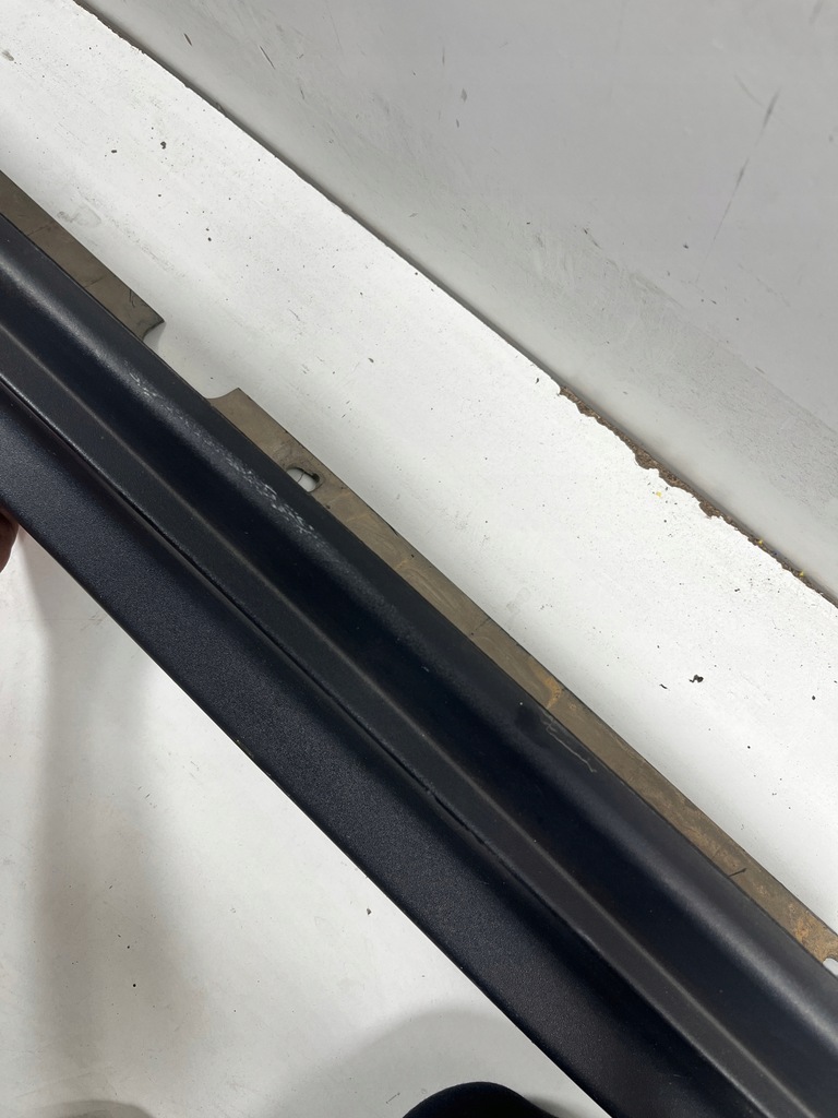 фото №10, Alfa romeo stelvio молдинг накладка порог порог правая