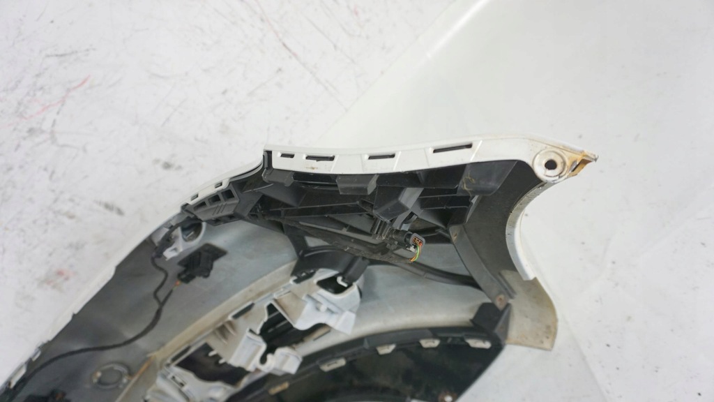 фото №11, Бампер перед передний vw golf 5 v 5+ plus lift 09-12 pdc lb9a 5m0807221n