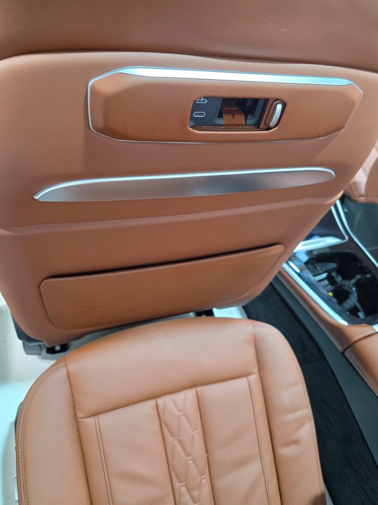 фото №7, Сидіння салон шкіра bmw x7 g07 lci 6місць individual вентильовані комфорт