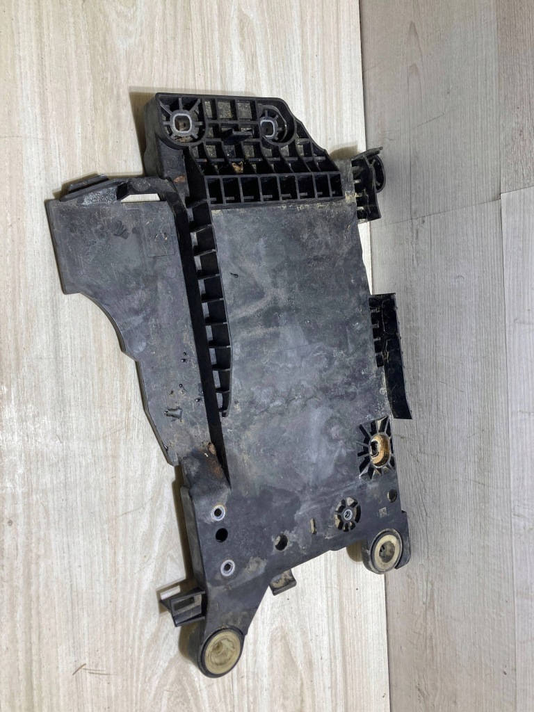 Купить Bmw x2 f39 2018 основание аккумулятор