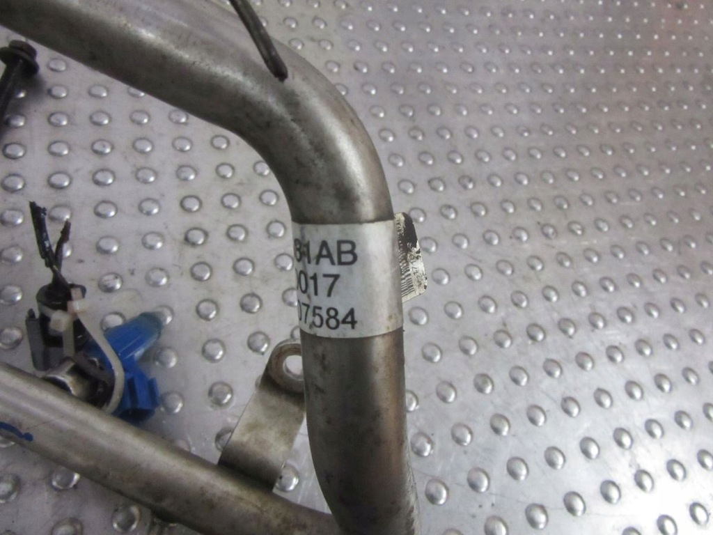 фото №11, Chrysler pacifica i 3.5i молдинг упорскування форсунки kpl