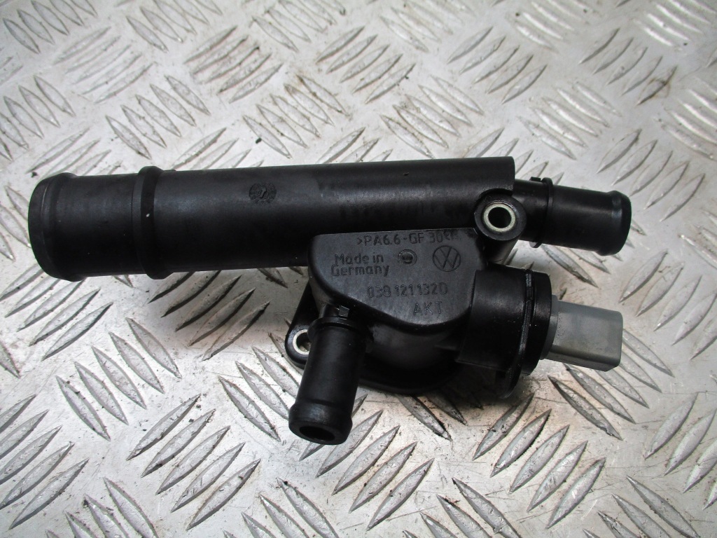 фото №1, Патрубок wody seat cordoba ii 1.9 tdi 038121132d