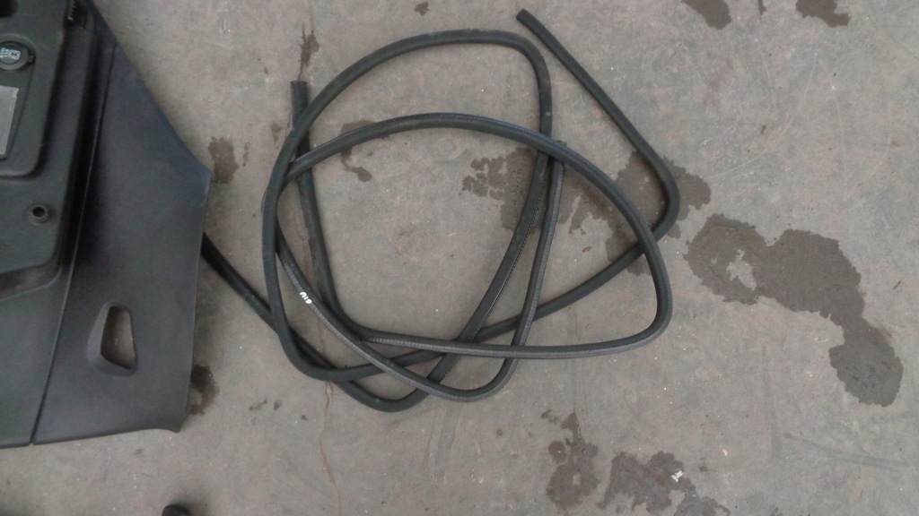 фото №6, Потолок пластики czarna alfa romeo giulietta крыша панорама комплект