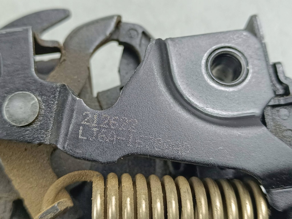 2022 lincoln corsair замок капот 212623 в Україні