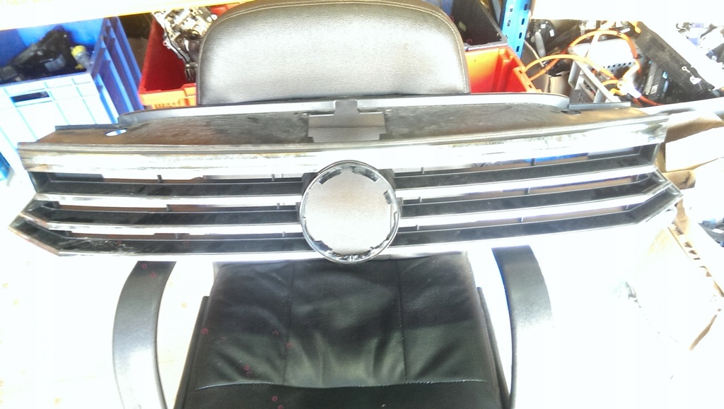 фото №1, Решітка радіатора решітка радіатора vw passat b8 3g0853653 оригінал