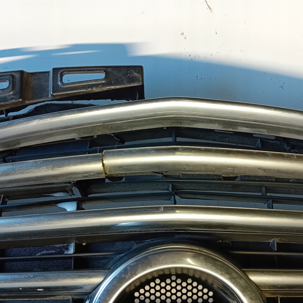 Решітка радіатора хром opel insignia a 13282567 Оригінал