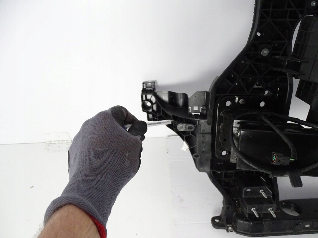 фото №7, Pas перед передній kia sportage v + балка + радар