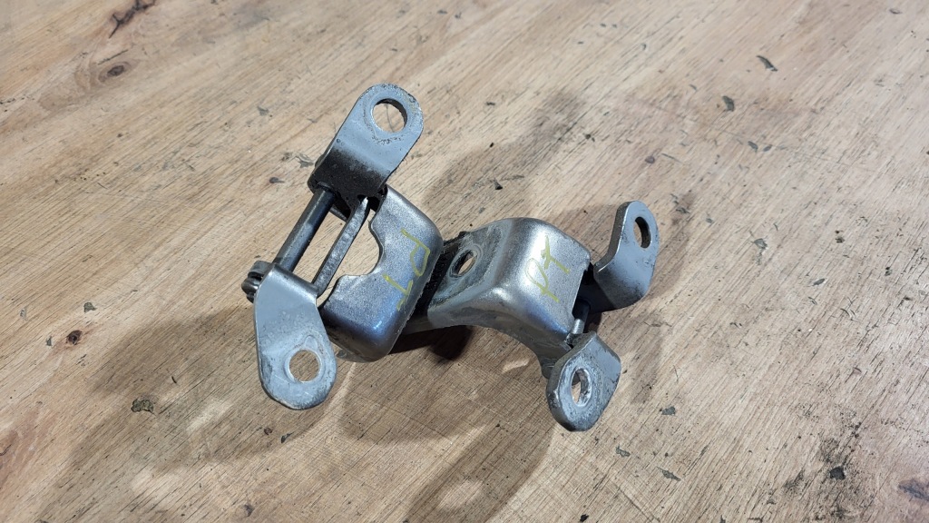 фото №11, Петли дверь правый задняя комплект honda civic viii 8 ufo hb 5d nh701m