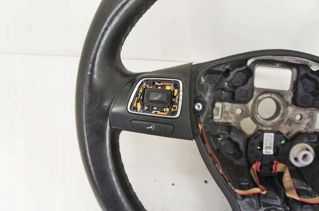 фото №5, Pc128 vw jetta vi 5c ^ подушка безпеки подушка керма