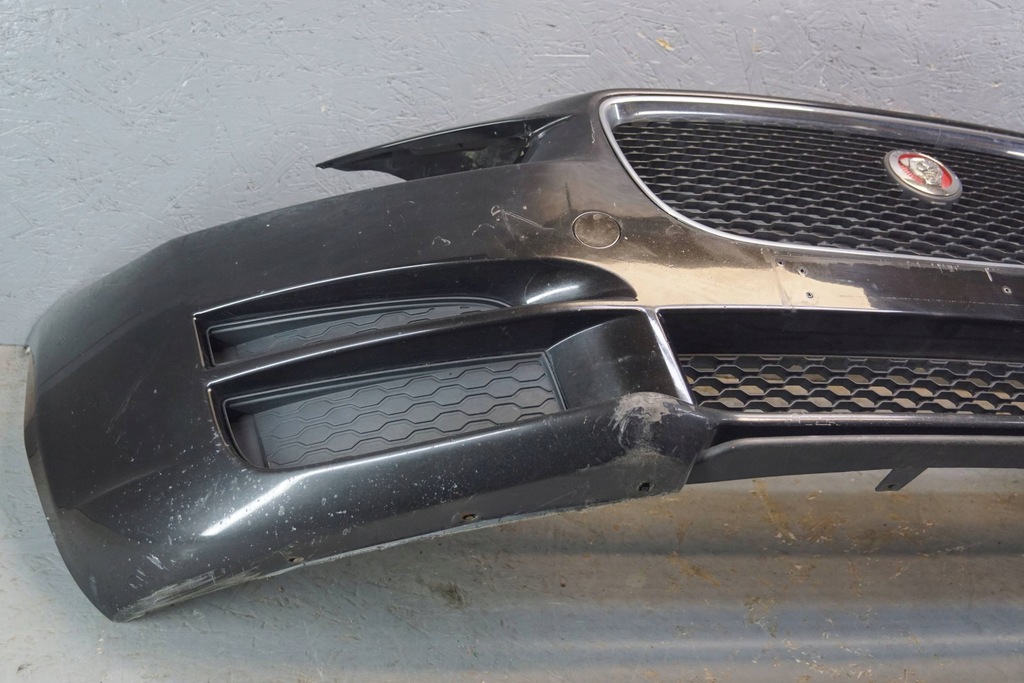 фото №11, Jaguar xe бампер перед z1845