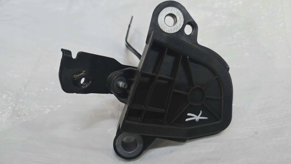 Купити Накладка стартер renault espace vi 304174694r