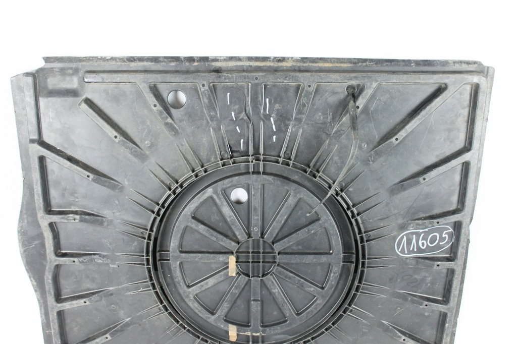 фото №11, Пол задняя защита задняя колеса запасного mercedes w201