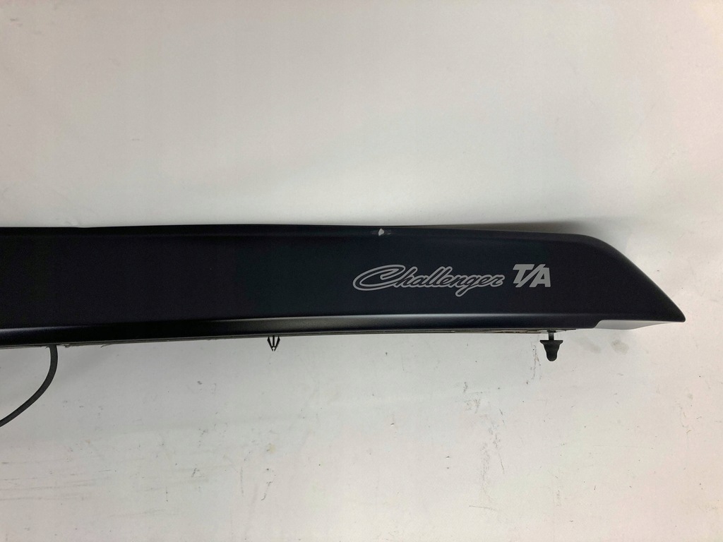 фото №10, Dodge challenger r/t 2021-23 спойлер спойлер кришки задній з камера