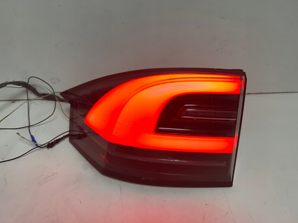 Купити Tesla x фара led ліва задній 1034334-00-a