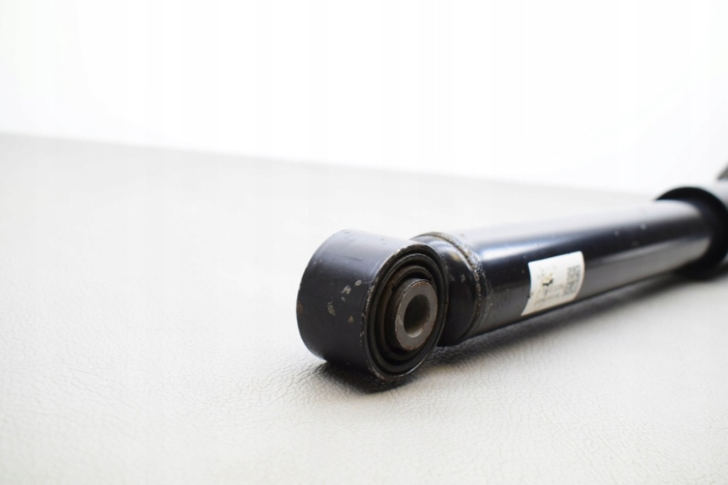 Амортизатор задний правый  audi a3 sportback 8va, 8vf 5q0512011bs 2.0l Киев