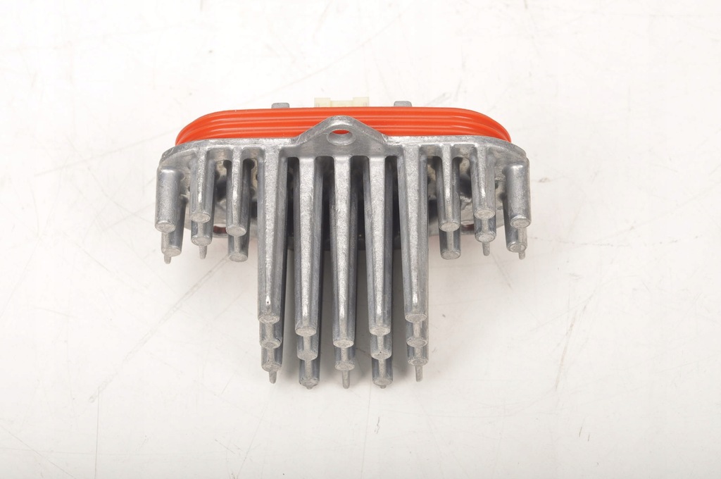 фото №1, Ford fiesta mk8 перетворювач модуль led 00219253