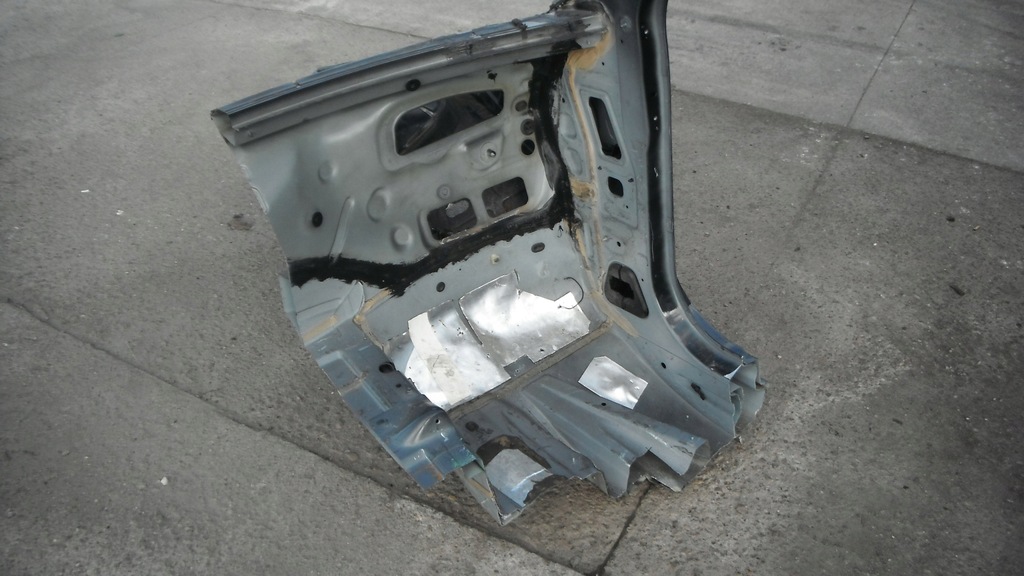 фото №4, Mercedes r w251 c197 2005- четверть правая передняя