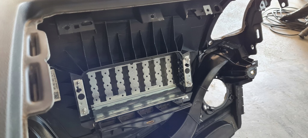 фото №14, Sq5 8r q5 lift консоль приборная панель приборная кожа 8r1857041g