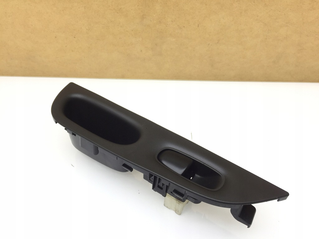 фото №1, X-trail t32 кнопка подъёма стекло левый задняя